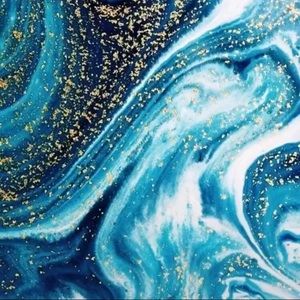 Meet your Posher, Adra